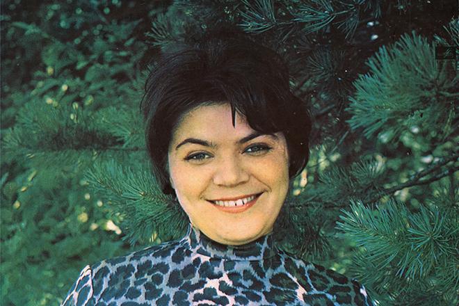 Майя Кристалинская - биография, личная жизнь, фото, песни и последние новости