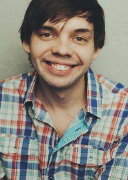 Денис Бузин – биография, фото, личная жизнь, девушка, рост, вес 2023