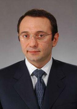 Сулейман Керимов – биография, фото, карьерный рост, состояние, личная жизнь, дети 2023