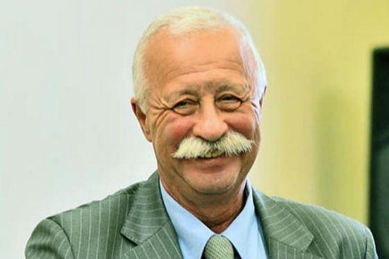 Леонид Якубович (телеведущий) биография, фото, с женой и его семья 2023