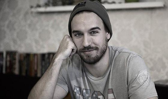 Петр Романов – биография актера, фото, личная жизнь, жена, рост и вес 2023