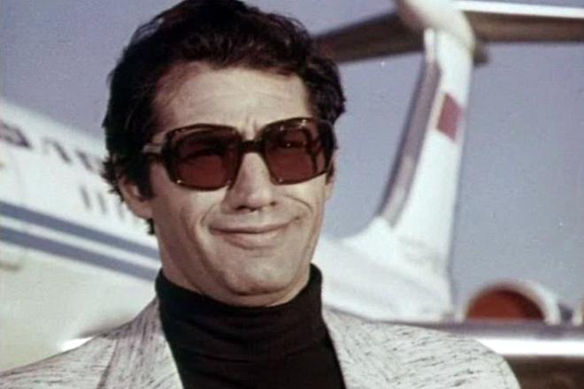 Спартак Мишулин - биография, личная жизнь, фото, фильмография, сын, причина смерти