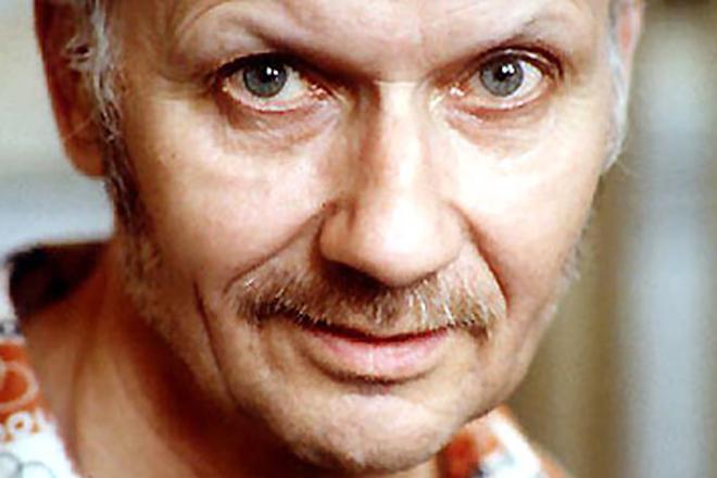 Андрей Чикатило - биография, фото, жертвы, семья, дети и последние новости