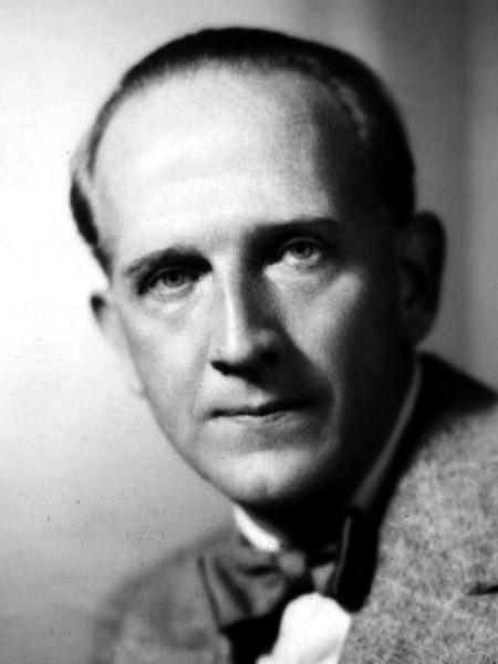 Мил нн. Мил нн. Мил нн. Кристофер робин милн. Мил нн.