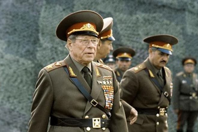 Дмитрий Устинов – биография, фото, личная жизнь, министра обороны СССР