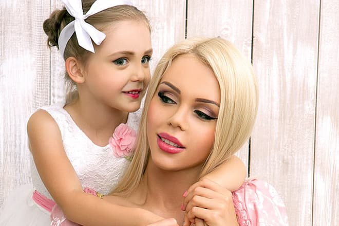 дочь самбуки сейчас. дочь самбуки сейчас. самбука с дочкой. дочь самбуки сейчас. звана дочь самбуки.