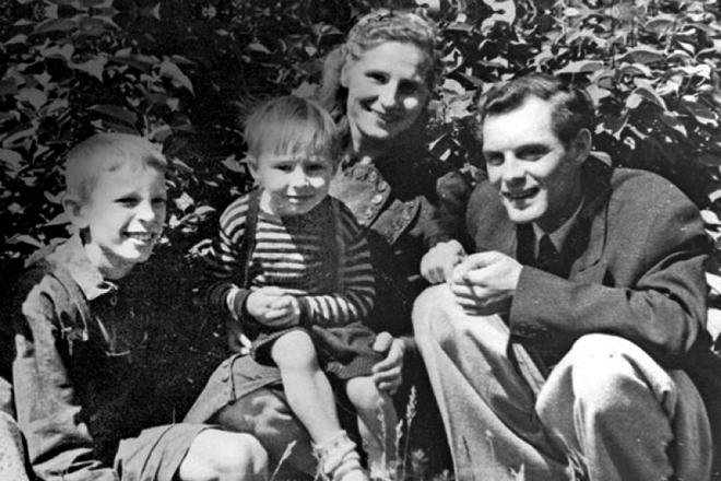 Геннадий Нилов – биография, фото, личная жизнь, новости, фильмография 2023