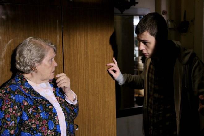 молодежка бабацшка пономарева. бой миши пономарева молодежка. молодежка миша пономарев. молодежка бабушка миши пономарева. молодежка миша пономарев.