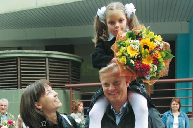 Эрнест мацкявичюс с женой и дочкой фото