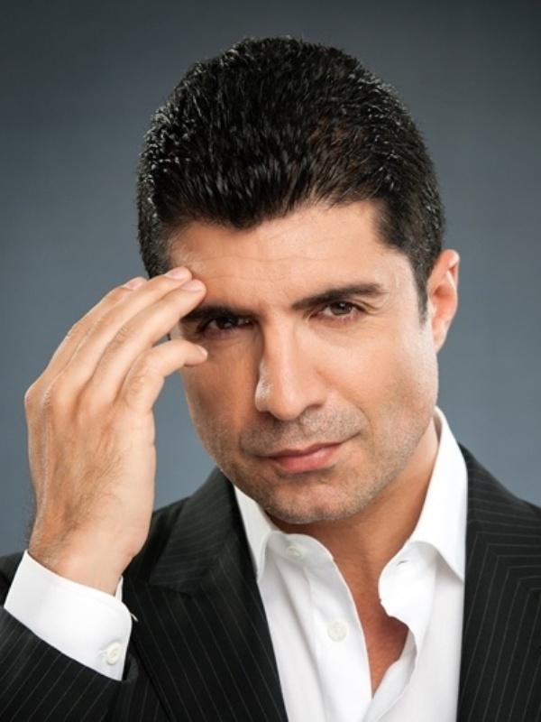 Озджан Дениз – биография, фото, личная жизнь, новости, фильмы 2023