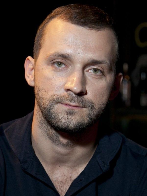 Руслан Белый – биография, фото, личная жизнь, новости, «Stand Up» 2023