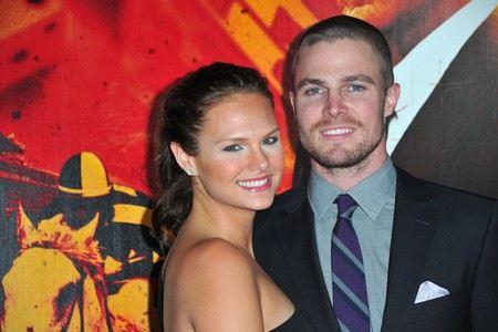 Стивен Амелл (Stephen Amell) биография, фото, его жена и брат 2023