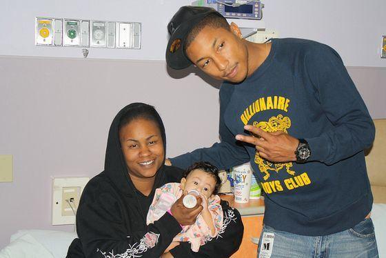 Фаррелл Уильямс (Pharrell Williams) биография, фото, личная жизнь и его жена, слушать песни онлайн 2023