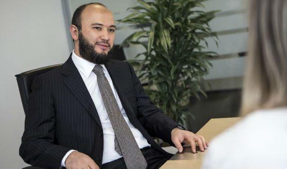 Абдумалик Мирахмедов – биография трейдера, фото, карьерный путь 2023