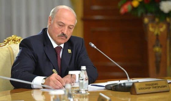 Александр Лукашенко - биография президента, фото, личная жизнь, его жена и дети, рост и вес 2023