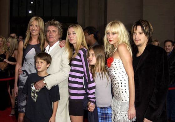 Род Стюарт (Rod Stewart) биография, фото, его семья и его женщины, слушать песни онлайн 2023