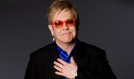 Элтон Джон (Elton John) - фото, биография, песни, слушать онлайн, личная жизнь, его муж, дети, рост и вес, слушать песни онлайн 2023