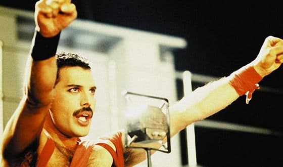 Фредди Меркьюри (Freddie Mercury) - фото, биография, видео, личная жизнь, причина смерти, слушать песни онлайн