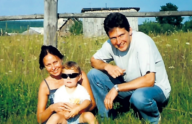 Марина Хлебникова и Михаил Майданич с дочкой
