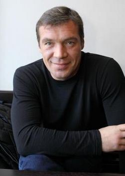 Олег Чернов биография актера, фото, рост и вес, личная жизнь, его семья и жена 2023 i