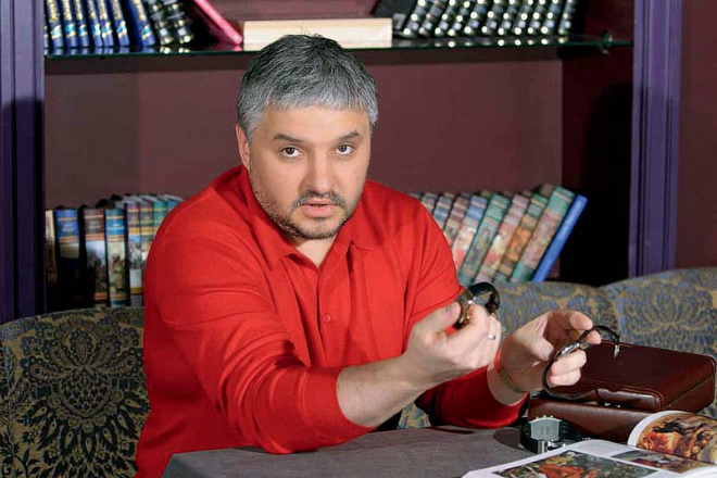 Игорь Бухаров - автор нескольких кулинарных книг