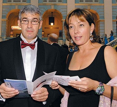 Арина Шарапова с мужем Эдуардом Карташовым