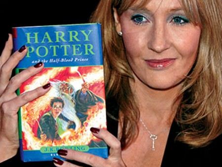 Писательница Джоан Роулинг стала знаменитой после книг о Гарри Поттере