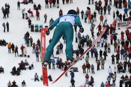 Летающий лыжник Сергей Семенов - надежда российского спорта