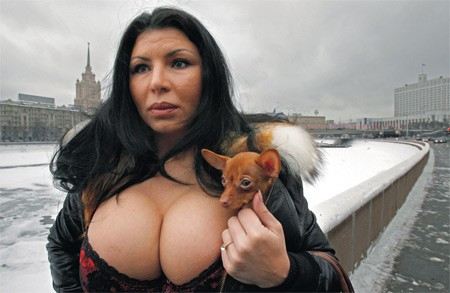 Ирэн Феррари - женщина с силиконовой грудью