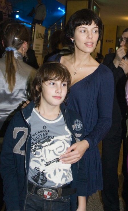 Актриса Мария Семкина с сыном Мишей