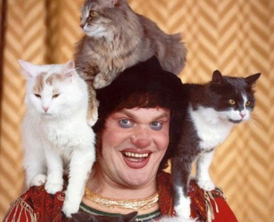 Когда Юрий Куклачев начинал работать в цирке, номеров с кошками в его программе не было