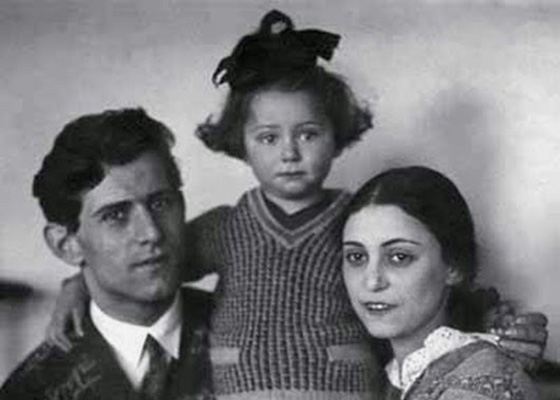 Майя Плисецкая с мамой и папой