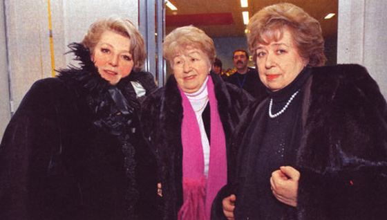 Татьяна Тарасова с мамой и сестрой Галиной