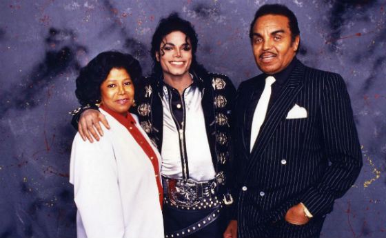Майкл Джексон с родителями
