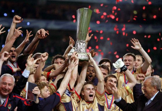 2005 год: победа на Кубке УЕФА