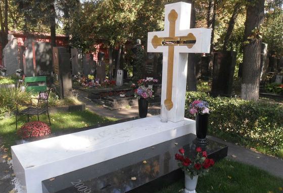 Могила Сергея Михалкова на Новодевичьем кладбище
