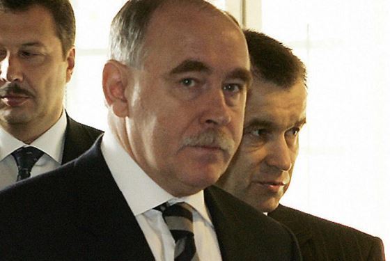 Виктор Иванов начал карьеру в Управлении КГБ Санкт-Петербурга