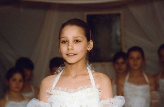 В детстве Глафира Тарханова занималась бальными танцами