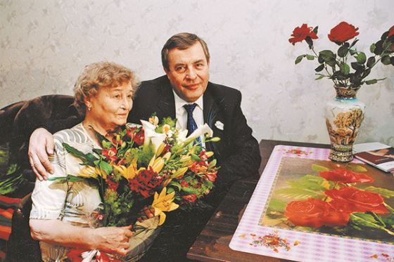 Геннадий Селезнев и его мама