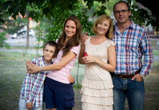 Семья Кристины Бродской: родители и младший брат