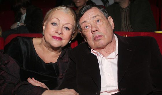 Николай Караченцов с женой