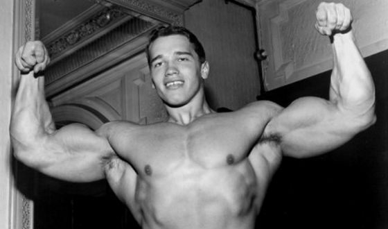 18-летний Шварценеггер демонстрирует физическую форму (1965 год)