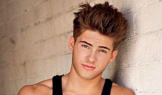 Коди Кристиан (Cody Christian) – биография, фото, рост и вес, личная жизнь, девушка 2023