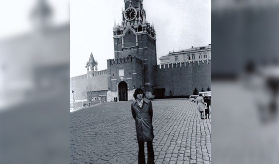 Алмазбек Атамбаев в студенческие годы в Москве