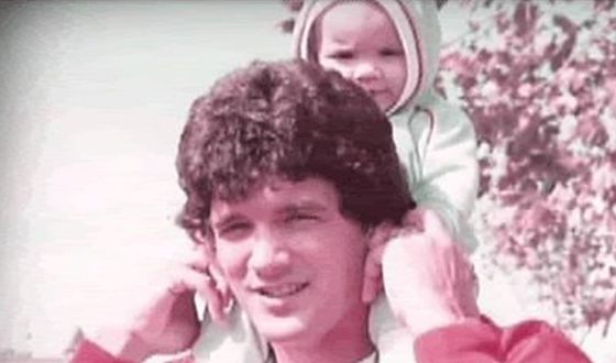 Совсем маленькая Джина Карано с отцом