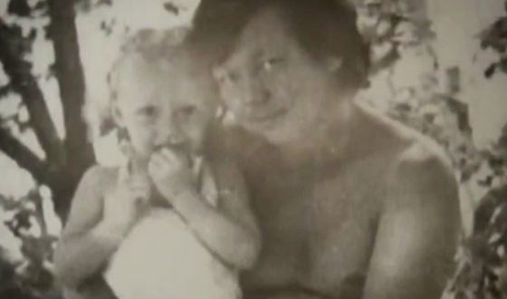Маленькая Альбина Джанабаева и ее отец