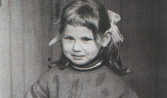 Елена Бирюкова в детстве