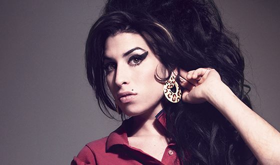На фото: Эми Уайнхаус (Amy Winehouse)