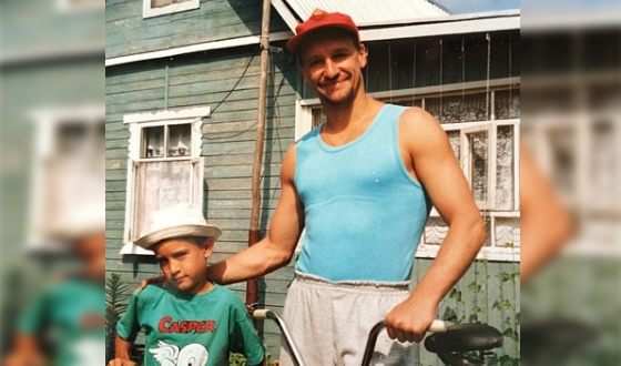 Петр Романов в детстве с отцом