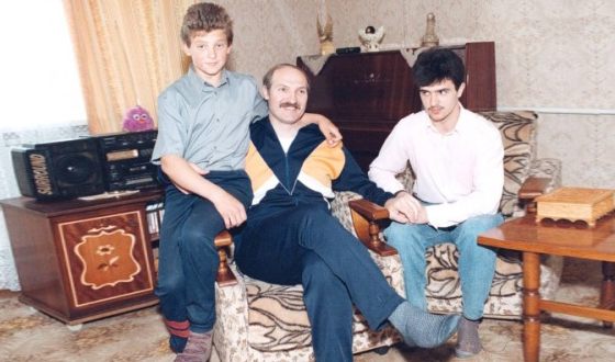Александр Лукашенко и его дети: Виктор и Дмитрий
